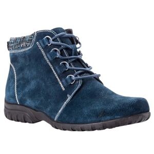 Propet Delaney Navy Suede Water Resistant Ankle Boots size 6 N (AA)